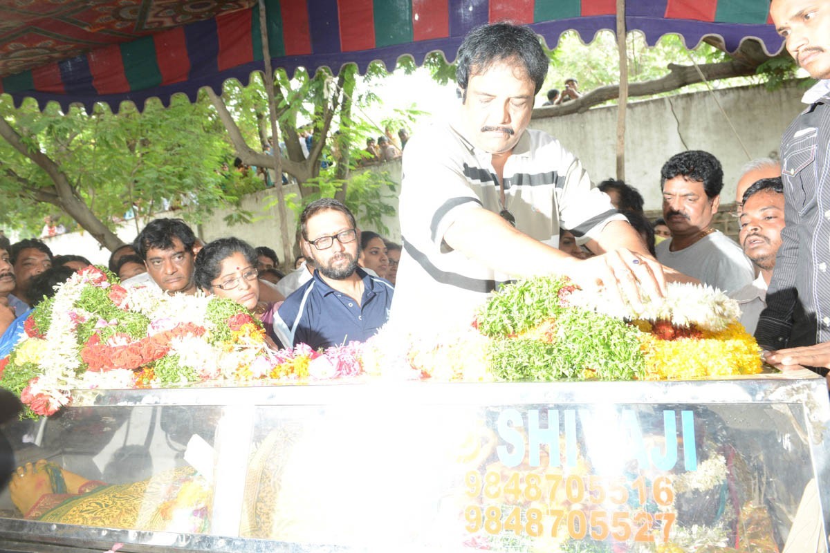 Telangana Sakuntala Condolences Photos - 13 / 55 photos