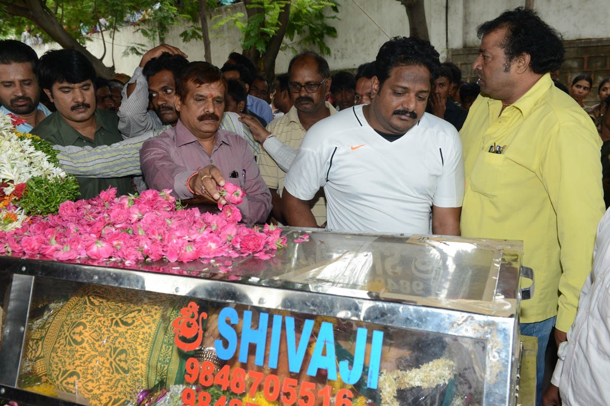 Telangana Sakuntala Condolences Photos - 53 / 55 photos