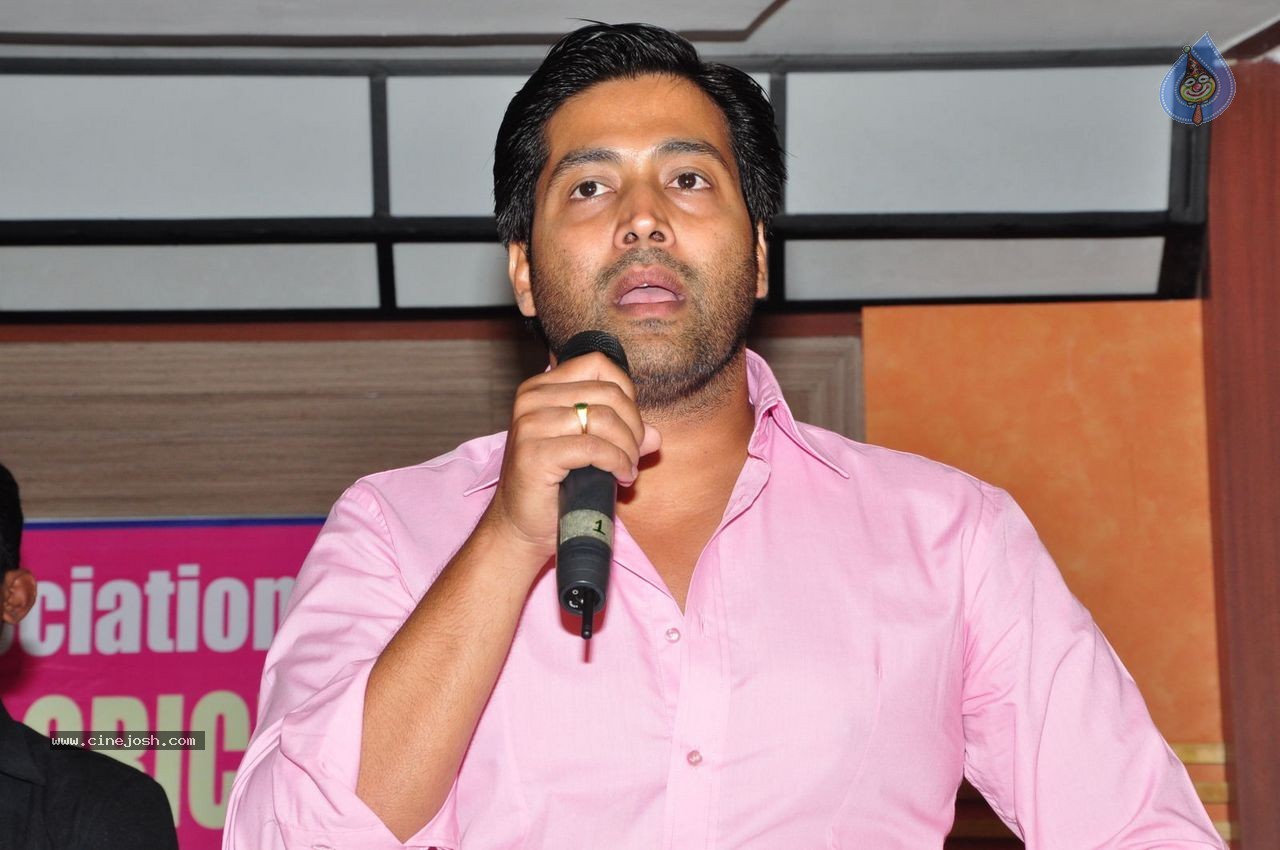 Telangana Talwar Star Cricket Team Launch - 17 / 68 photos