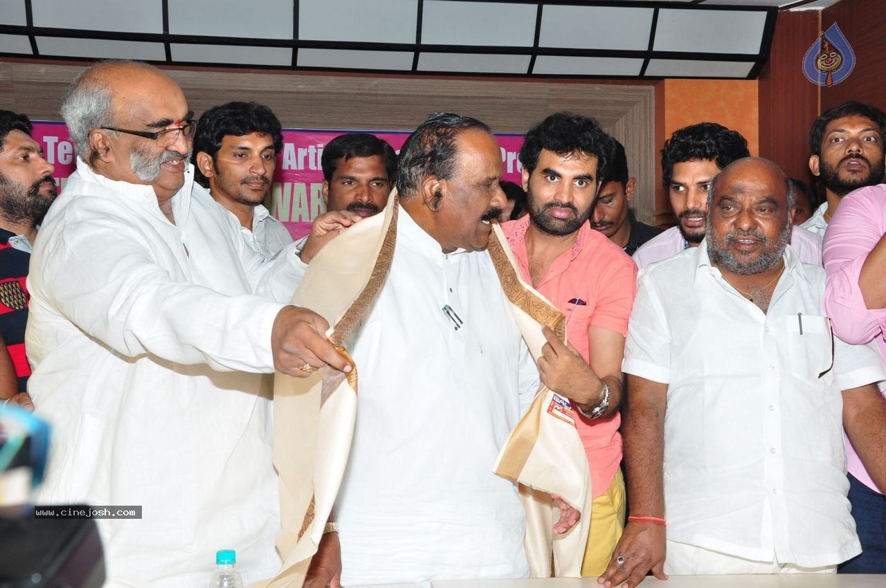 Telangana Talwar Star Cricket Team Launch - 18 / 68 photos