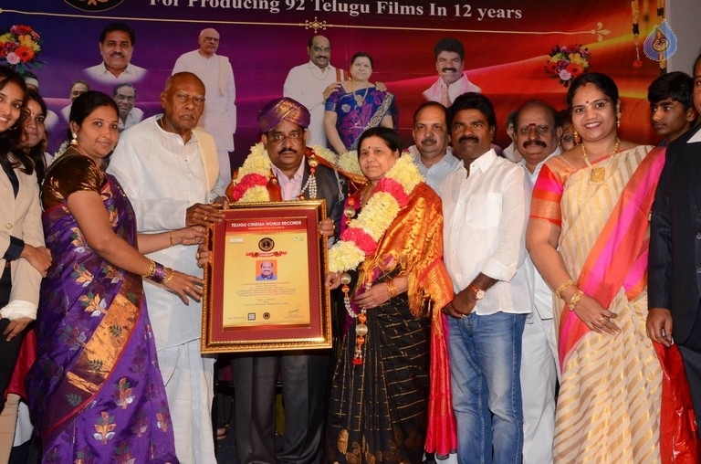 Telugu Cinema World Records Felicitation Press Meet - 37 / 42 photos