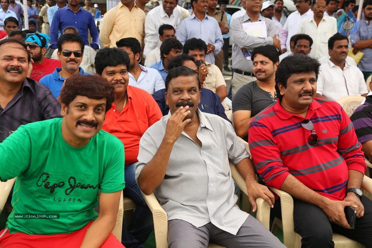 Telugu Film Industry Swachh Bharat Hyderabad 01 - 20 / 97 photos