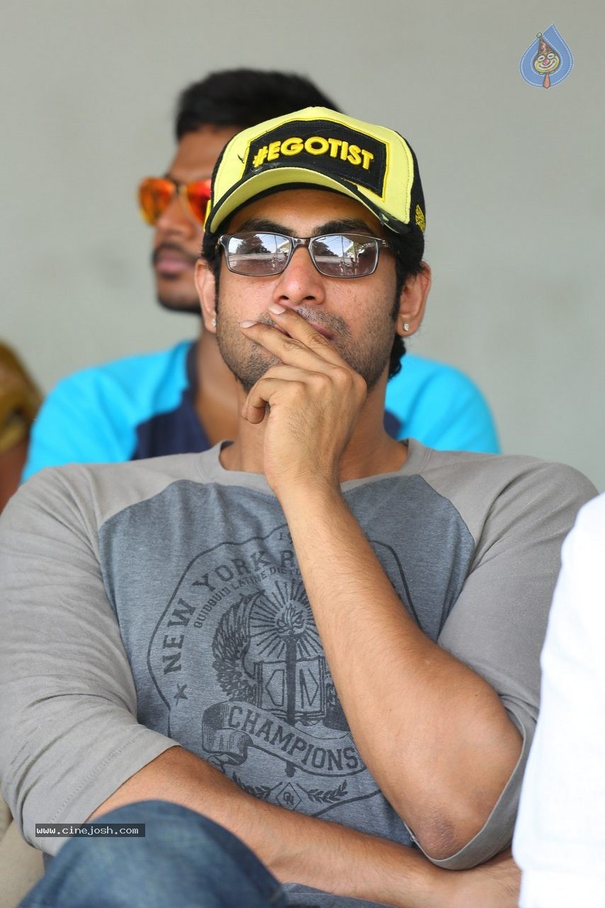Telugu Film Industry Swachh Bharat Hyderabad 01 - 32 / 97 photos