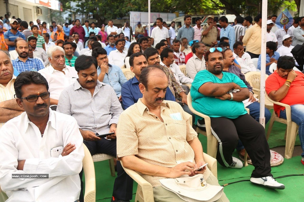 Telugu Film Industry Swachh Bharat Hyderabad 01 - 34 / 97 photos