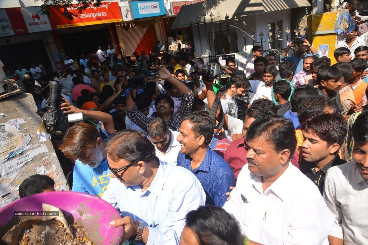 Telugu Film Industry Swachh Bharat Hyderabad 02 - 1 / 36 photos