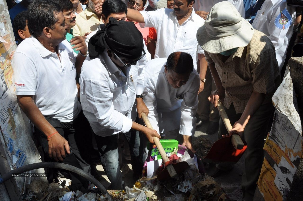 Telugu Film Industry Swachh Bharat Hyderabad 02 - 5 / 36 photos