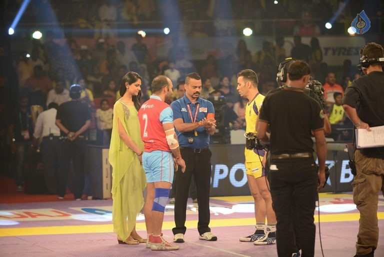 Telugu Titans Vs Jaipur Pink Panthers Kabaddi Match Photos - 22 / 100 photos