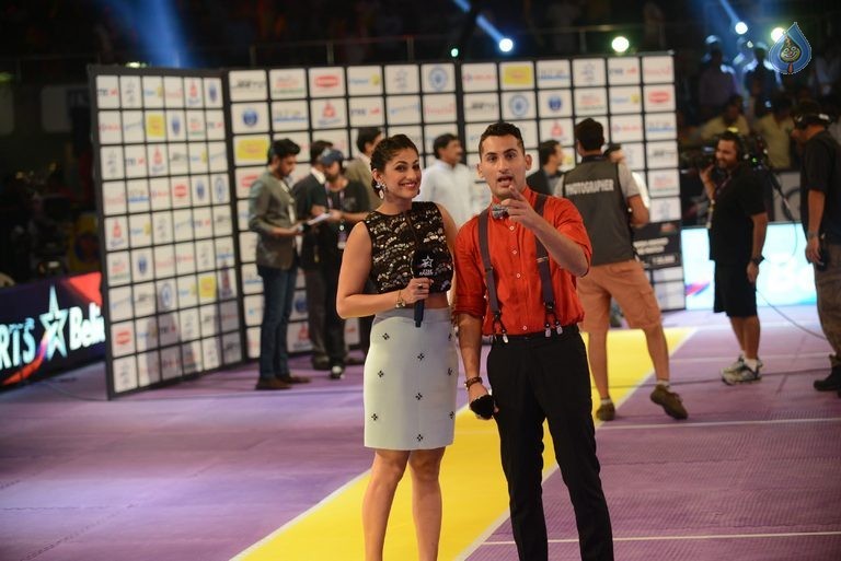 Telugu Titans Vs Jaipur Pink Panthers Kabaddi Match Photos - 52 / 100 photos