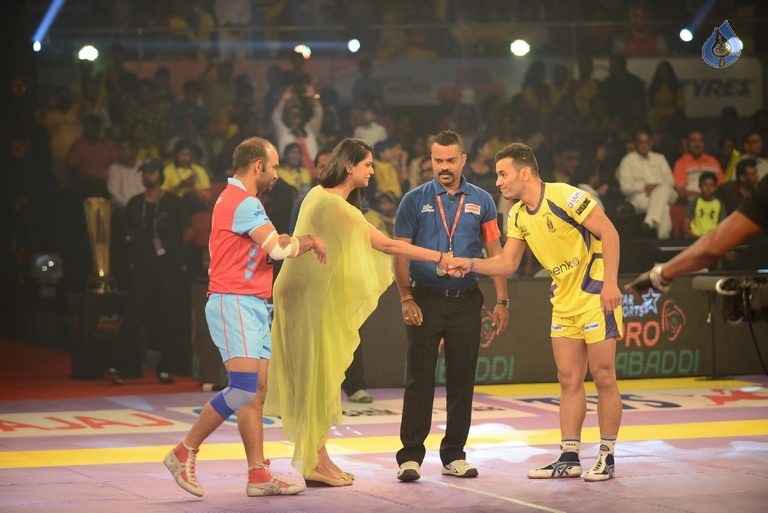 Telugu Titans Vs Jaipur Pink Panthers Kabaddi Match Photos - 91 / 100 photos