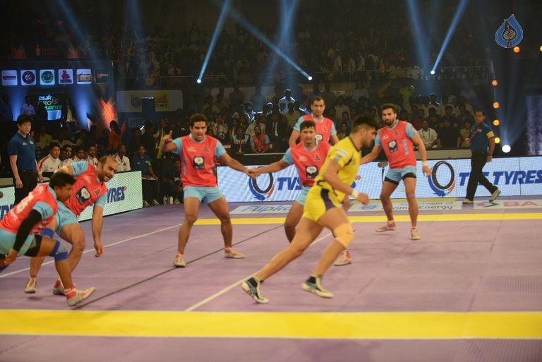Telugu Titans Vs Jaipur Pink Panthers Kabaddi Match Photos - 92 / 100 photos