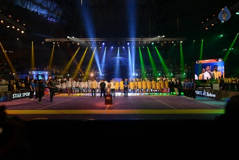 Telugu Titans Vs Jaipur Pink Panthers Kabaddi Match Photos - 93 / 100 photos