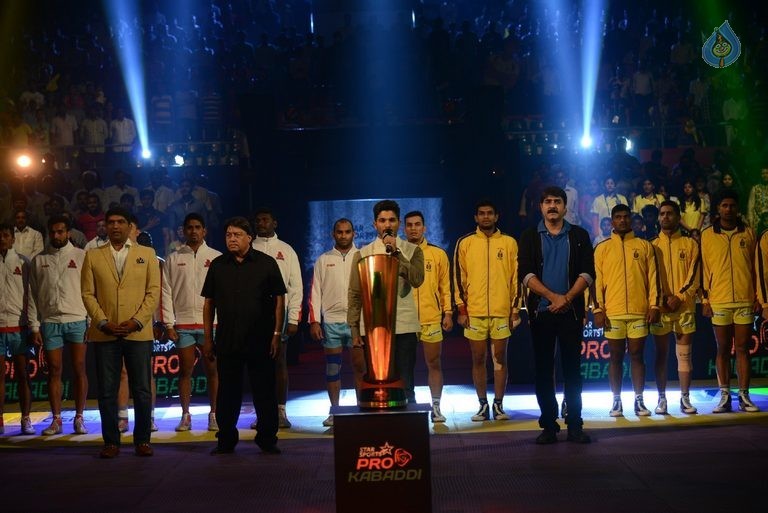 Telugu Titans Vs Jaipur Pink Panthers Kabaddi Match Photos - 96 / 100 photos