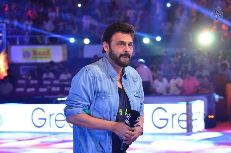 Telugu Titans Vs Bengal Warriors Kabaddi Match Photos - 1 / 78 photos