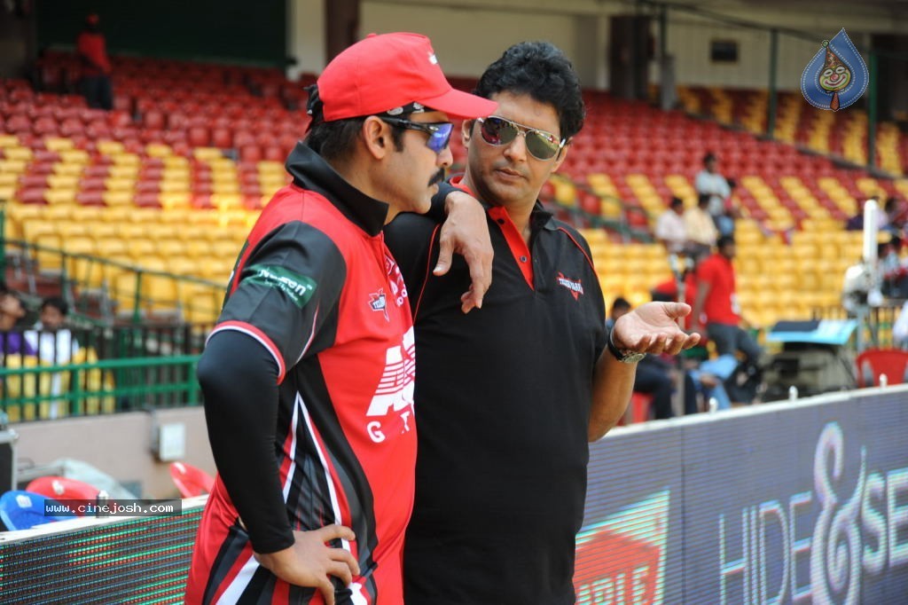 Telugu Warriors VS Bengal Tigers Match - 39 / 141 photos