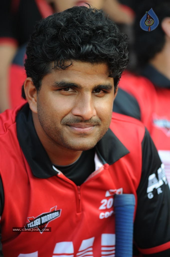 Telugu Warriors VS Bengal Tigers Match - 40 / 141 photos