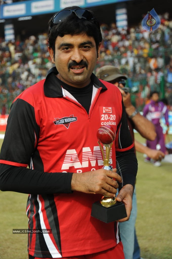 Telugu Warriors VS Bengal Tigers Match - 68 / 141 photos