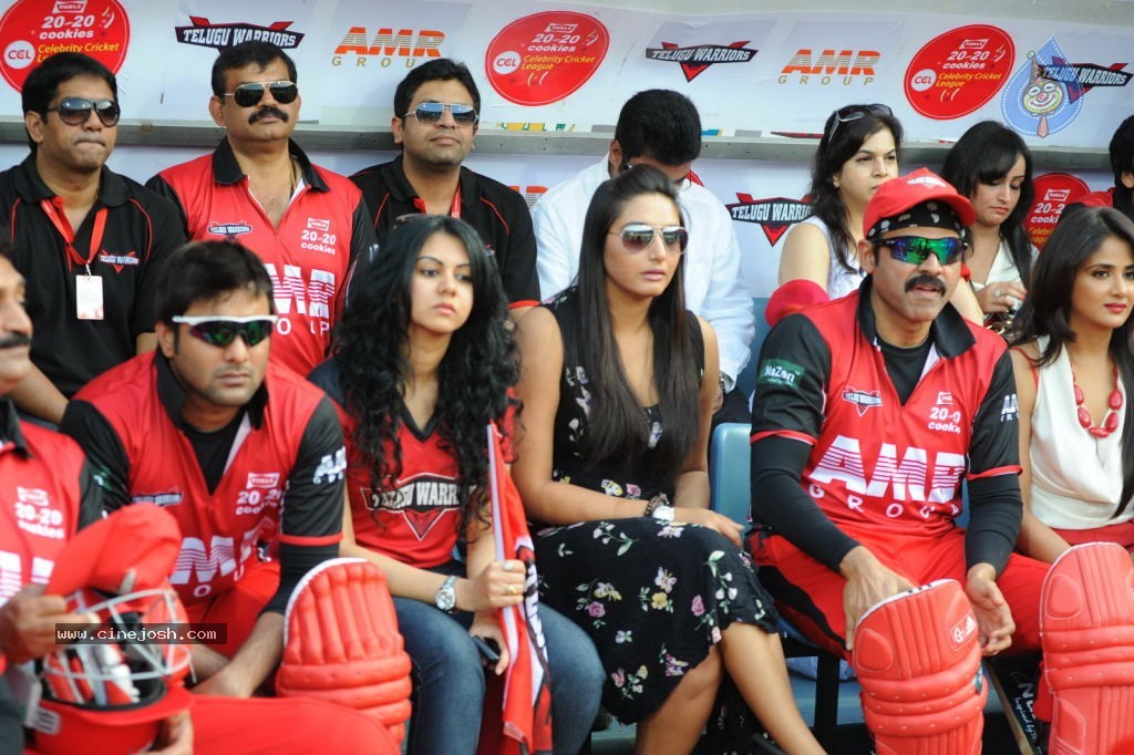 Telugu Warriors VS Bengal Tigers Match - 79 / 141 photos