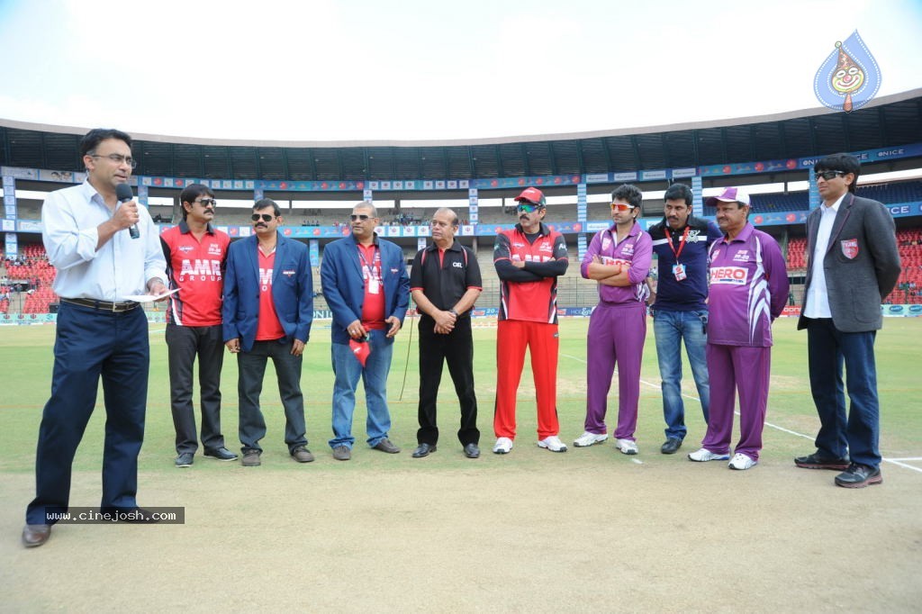 Telugu Warriors VS Bengal Tigers Match - 88 / 141 photos