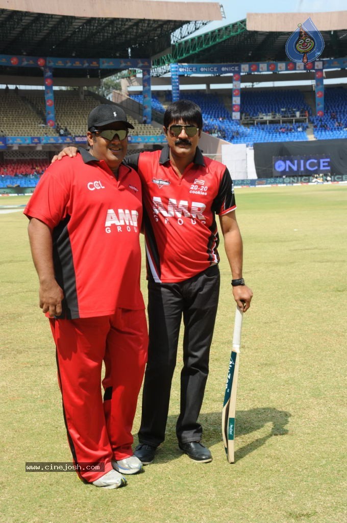 Telugu Warriors VS Bengal Tigers Match - 115 / 141 photos