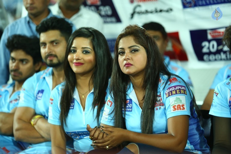 Telugu Warriors Vs Bhojpuri Dabanggs Match - 4 / 41 photos