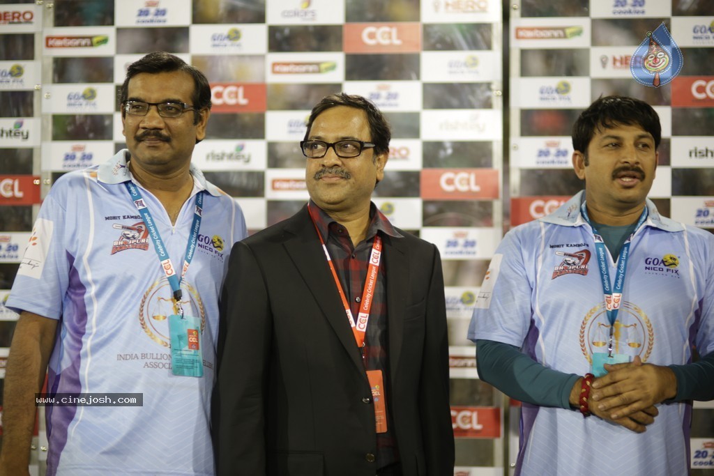 Telugu Warriors Vs Bhojpuri Dabangs Team Photos - 2 / 13 photos