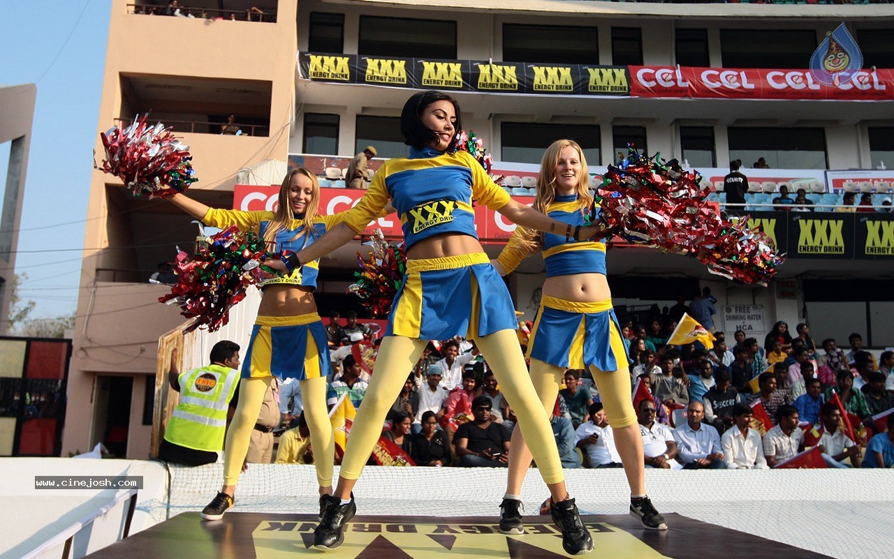 Telugu Warriors vs Chennai Rhinos Final Match Photos - 43 / 120 photos