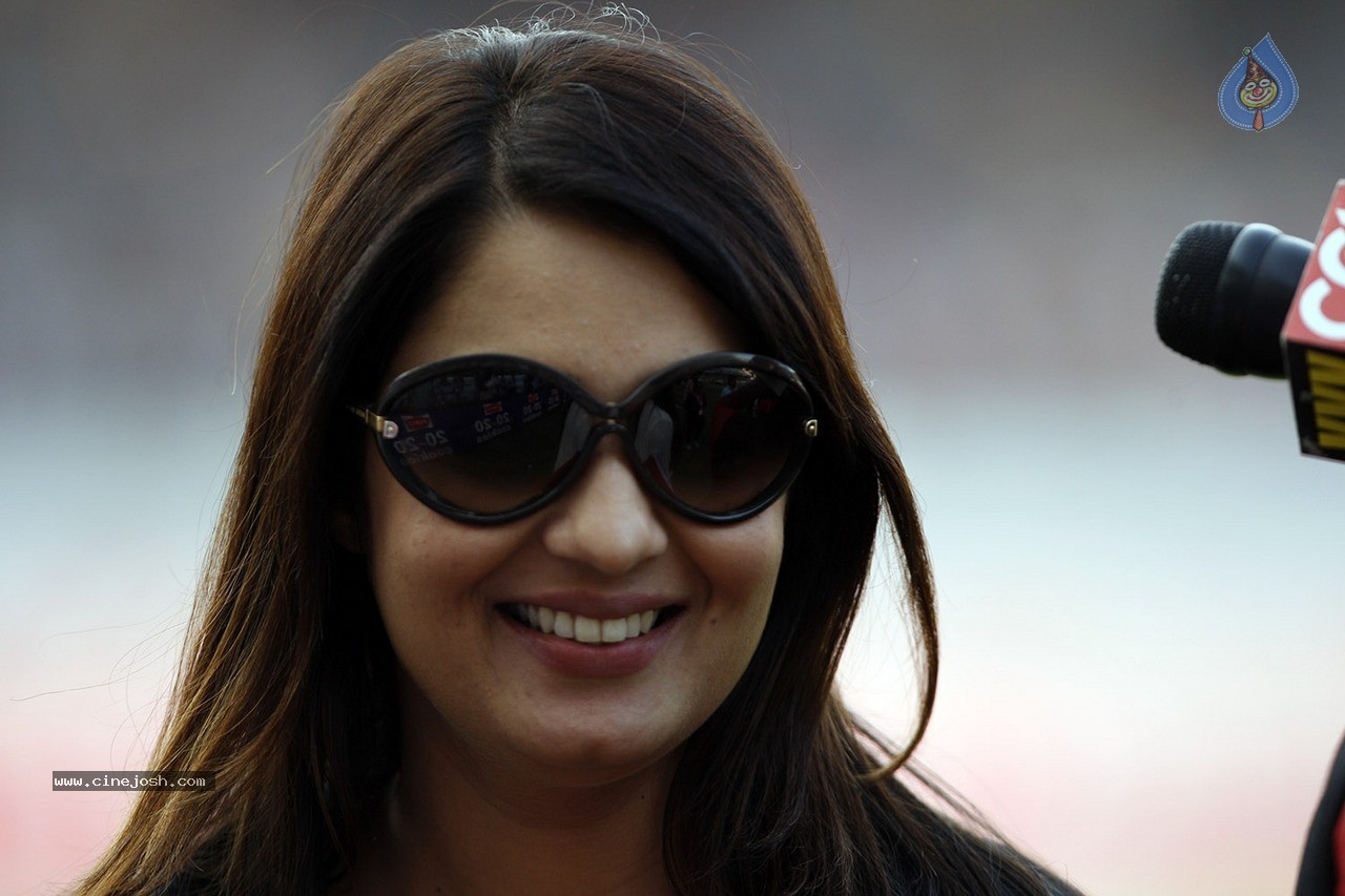 Telugu Warriors vs Chennai Rhinos Final Match Photos - 82 / 120 photos
