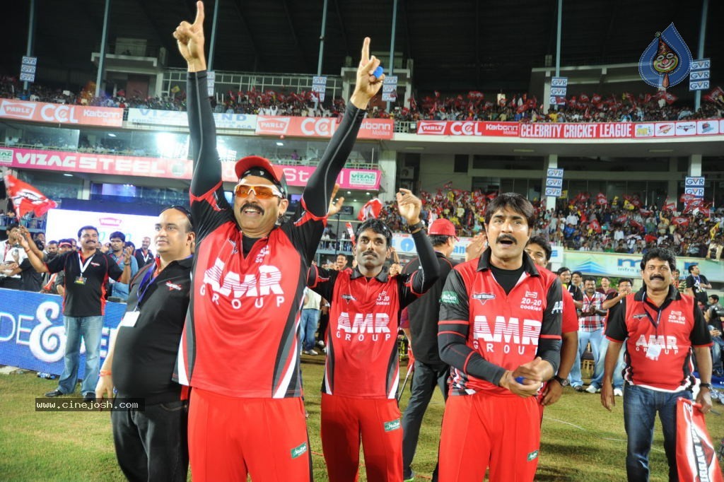 Telugu Warriors VS Chennai Rhinos Match  - 3 / 61 photos