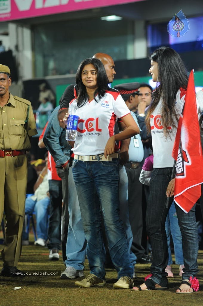 Telugu Warriors VS Chennai Rhinos Match  - 5 / 61 photos