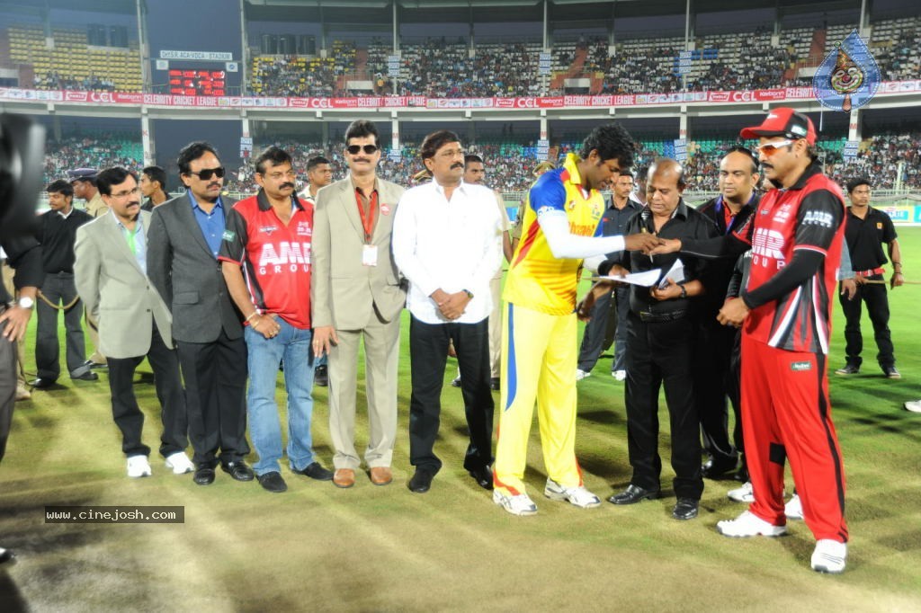 Telugu Warriors VS Chennai Rhinos Match  - 31 / 61 photos