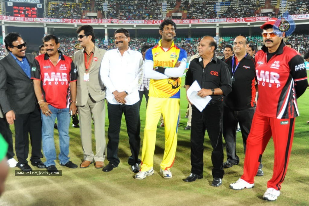 Telugu Warriors VS Chennai Rhinos Match  - 38 / 61 photos