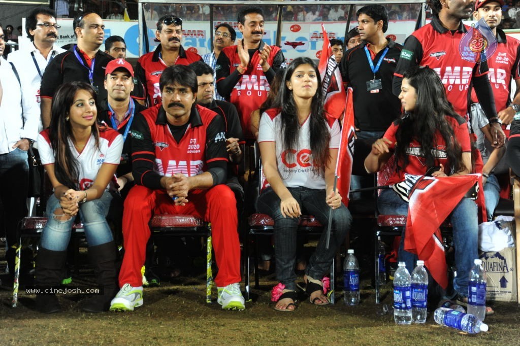 Telugu Warriors VS Chennai Rhinos Match  - 41 / 61 photos