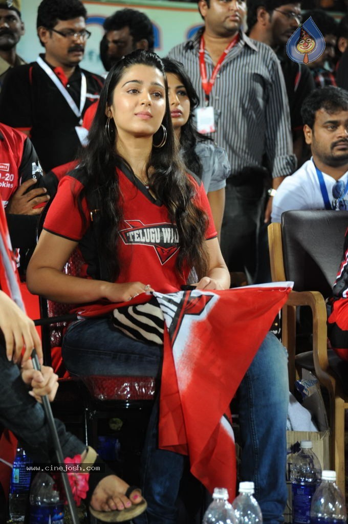 Telugu Warriors VS Chennai Rhinos Match  - 54 / 61 photos