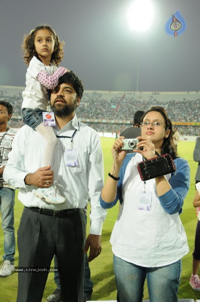 Telugu Warriors Vs Karnataka Bulldozers Match Photos 01 - 15 / 86 photos