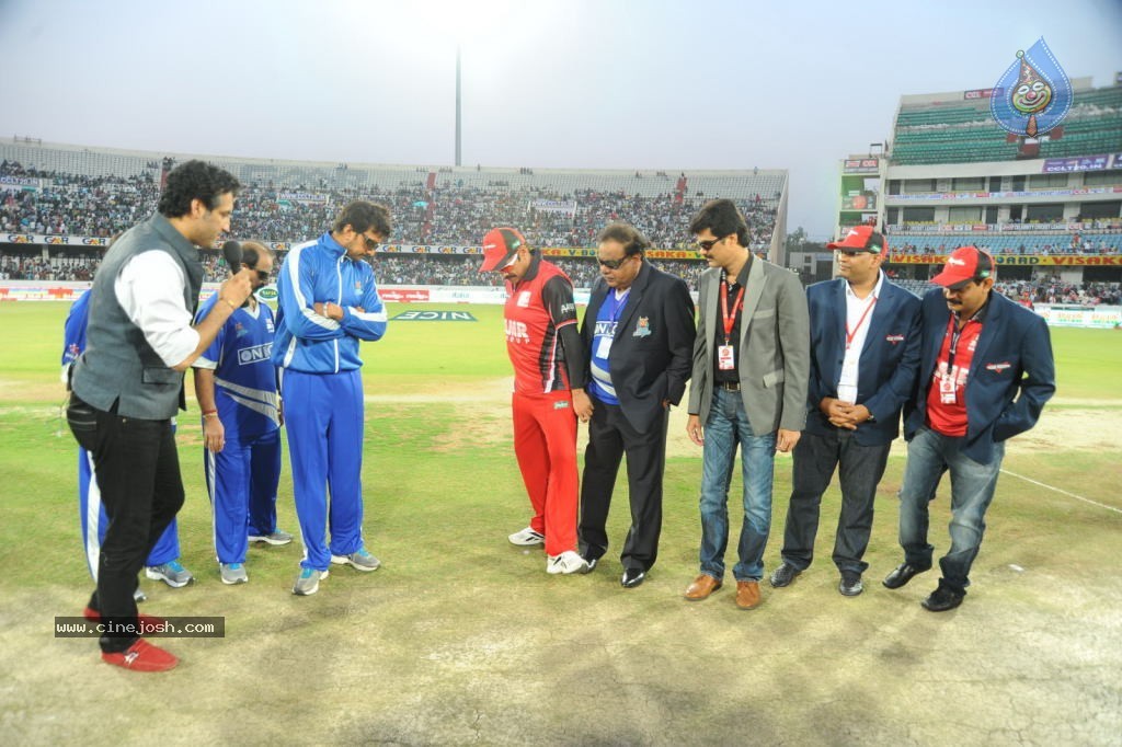 Telugu Warriors Vs Karnataka Bulldozers Match Photos 01 - 19 / 86 photos