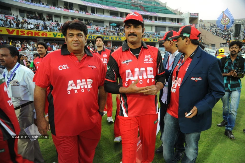 Telugu Warriors Vs Karnataka Bulldozers Match Photos 01 - 25 / 86 photos