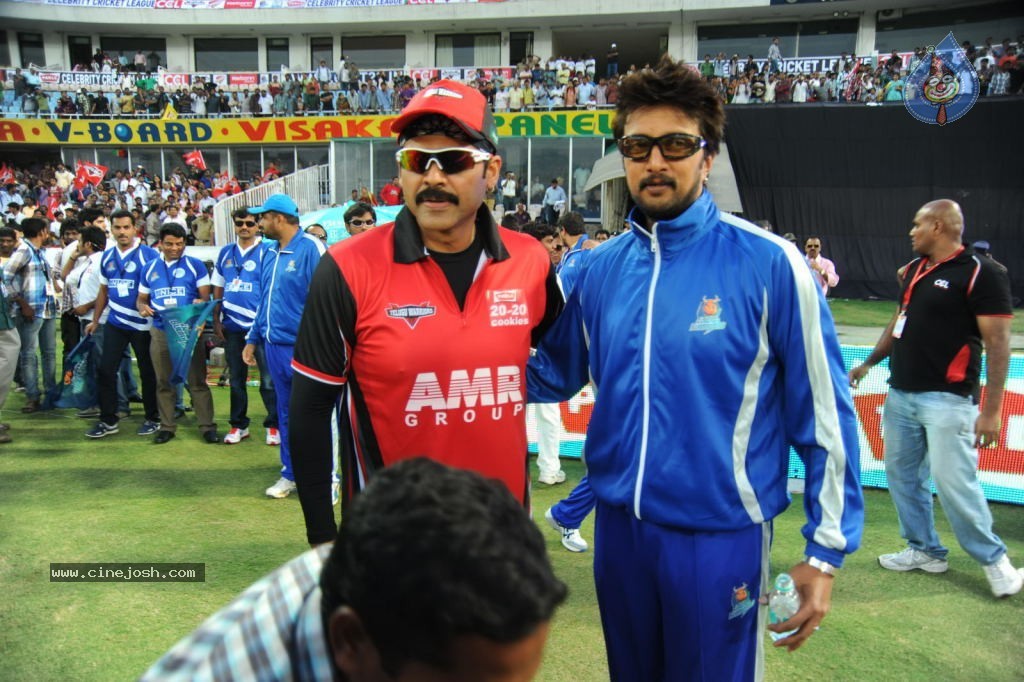 Telugu Warriors Vs Karnataka Bulldozers Match Photos 01 - 69 / 86 photos
