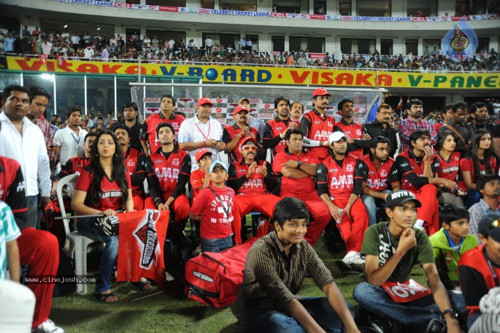 Telugu Warriors Vs Karnataka Bulldozers Match Photos 03 - 22 / 84 photos