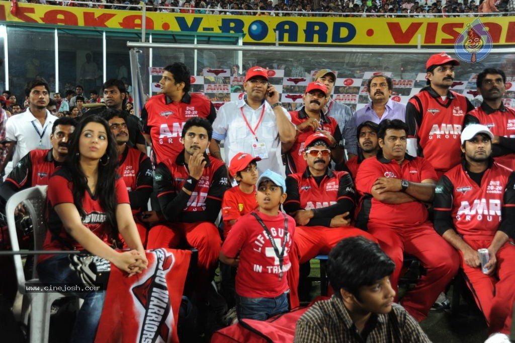 Telugu Warriors Vs Karnataka Bulldozers Match Photos 03 - 79 / 84 photos