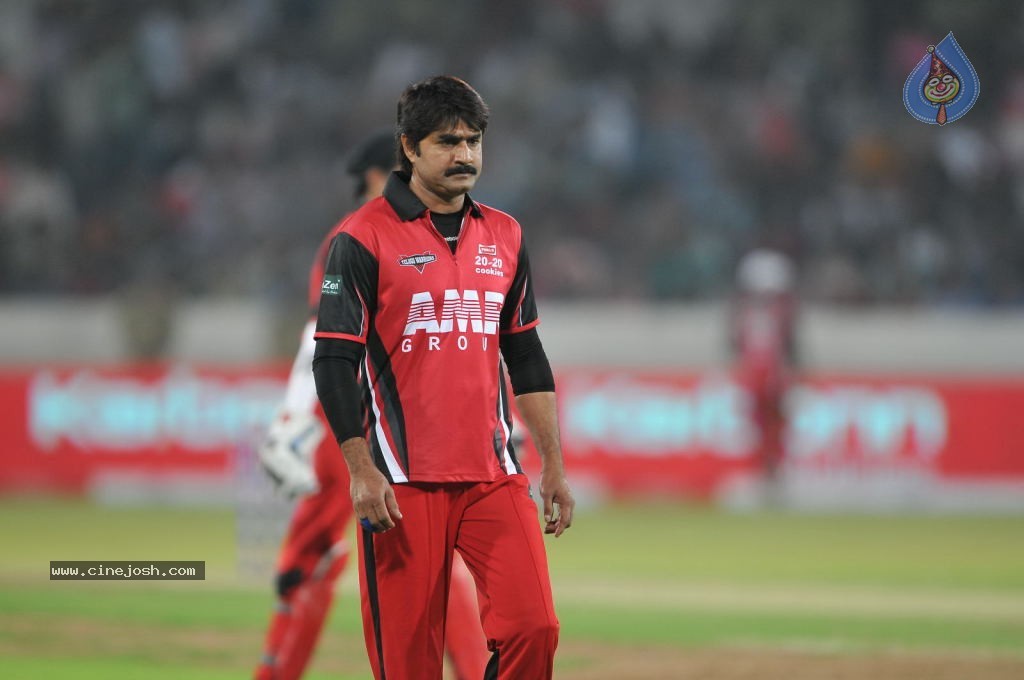 Telugu Warriors Vs Karnataka Bulldozers Match Photos 03 - 82 / 84 photos