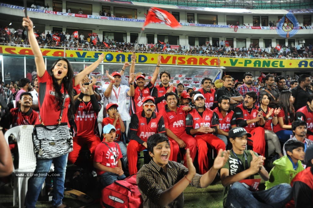 Telugu Warriors Vs Karnataka Bulldozers Match Photos 03 - 84 / 84 photos