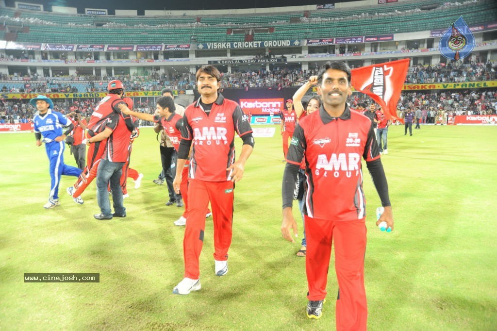 Telugu Warriors Vs Karnataka Bulldozers Match Photos 04 - 17 / 173 photos