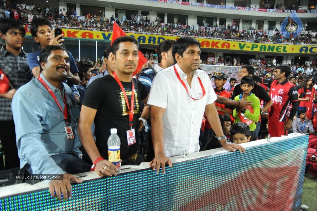 Telugu Warriors Vs Karnataka Bulldozers Match Photos 04 - 173 / 173 photos
