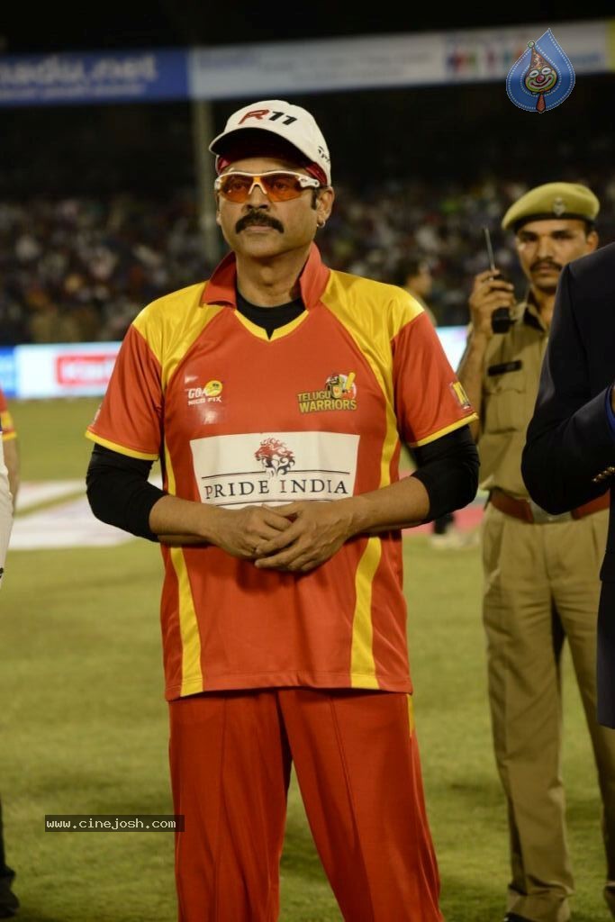 Telugu Warriors Vs Karnataka Bulldozers Match Stills - 171 / 190 photos