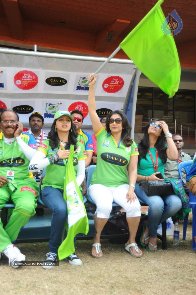 Telugu Warriors Vs Kerala Strikers Match Photos 01 - 20 / 91 photos