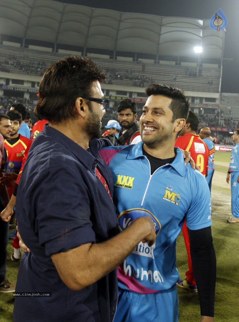 Telugu Warriors Vs Mumbai Heroes Match Photos - 2 / 150 photos