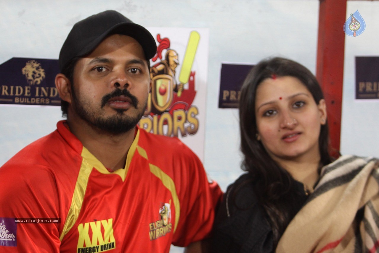 Telugu Warriors Vs Mumbai Heroes Match Photos - 78 / 150 photos