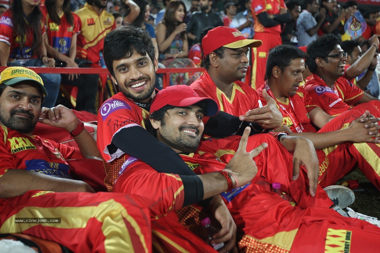 Telugu Warriors Vs Mumbai Heroes Match Photos - 112 / 150 photos
