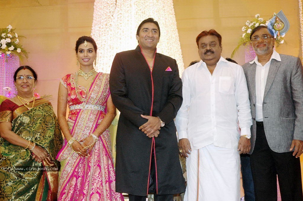 TG Thyagarajan Son Wedding Reception - 27 / 58 photos