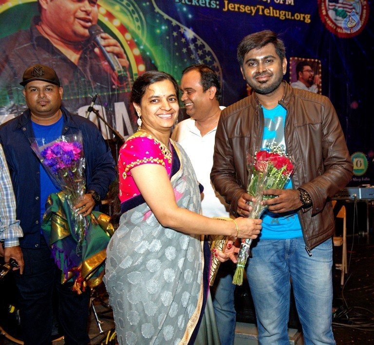 Thaman NJ Live Concert - 26 / 51 photos
